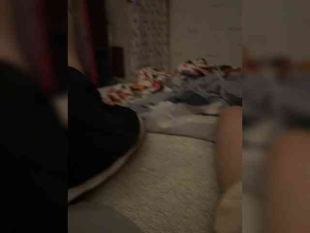 Alex-and-Diana webcam