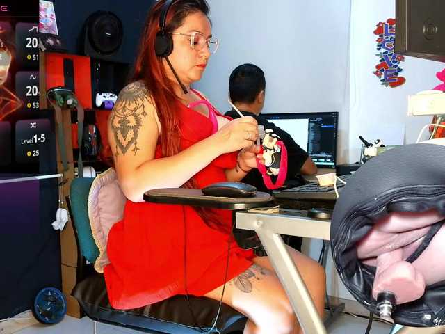 Leidydi223 live cam on BongaCams