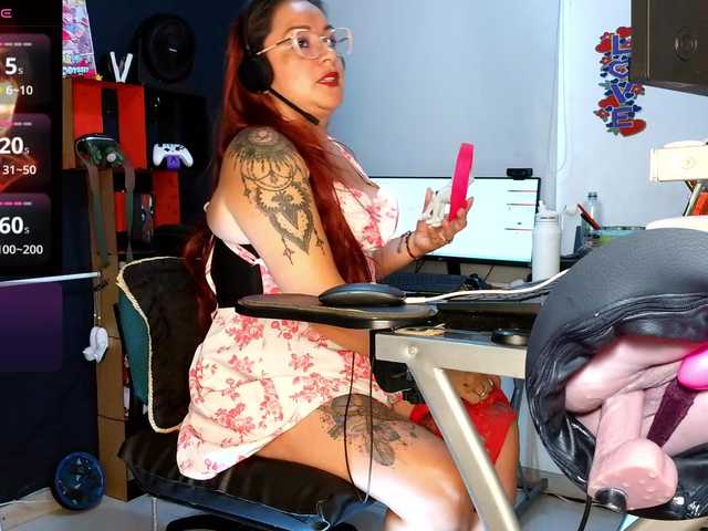 Leidydi223 live cam on BongaCams