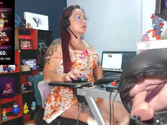 Leidydi223 live cam on BongaCams