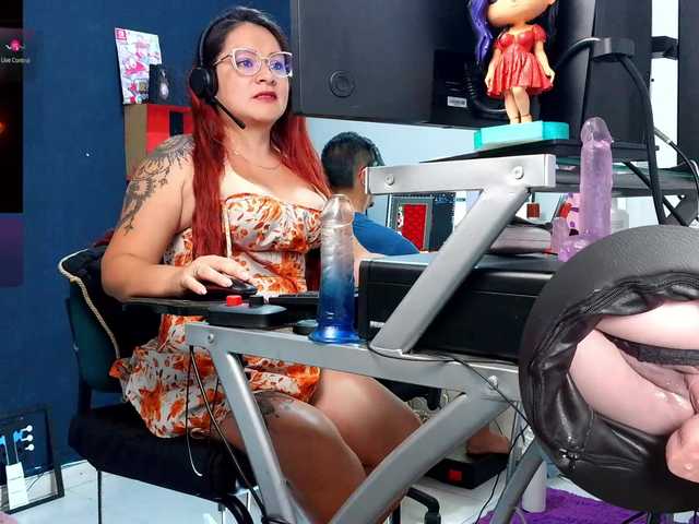 Leidydi223 live cam on UnifiedCams