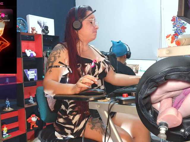 Leidydi223 live cam on BongaCams