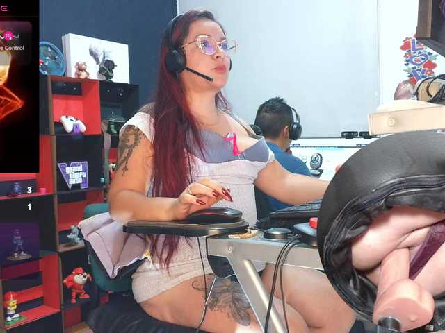 Leidydi223 — live couple cam