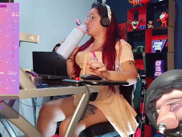 Leidydi223 live cam on BongaCams