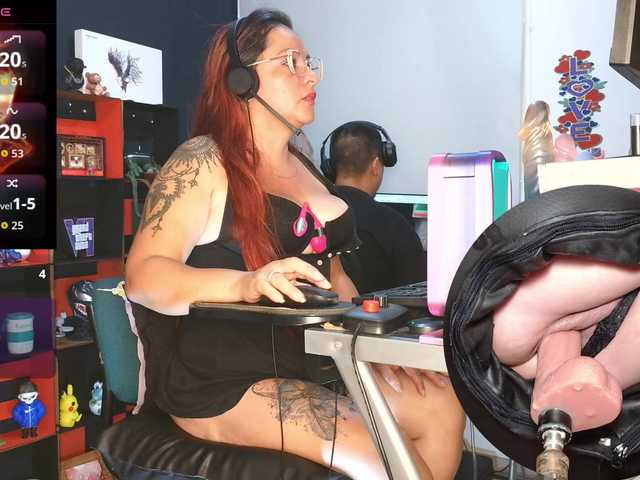 Leidydi223 live cam on BongaCams