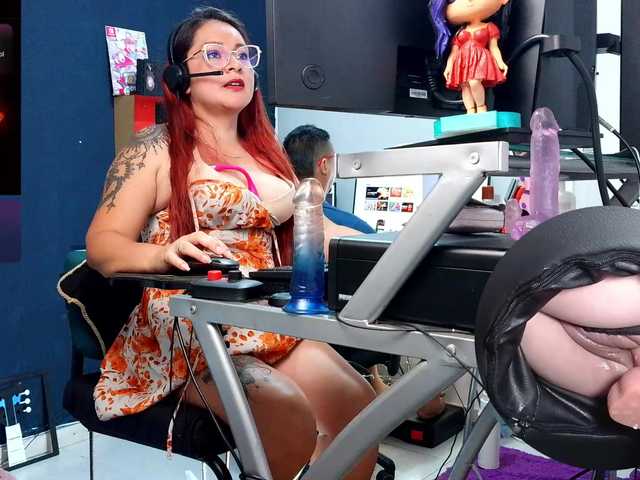 Leidydi223 live cam on BongaCams