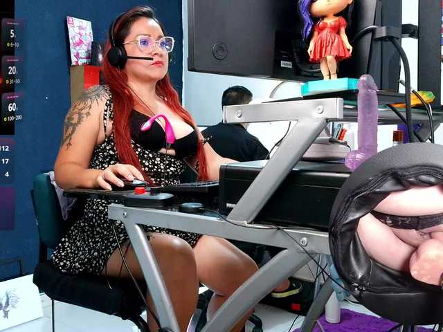 Leidydi223 live cam on BongaCams