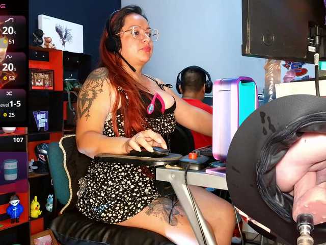Leidydi223 live cam on BongaCams