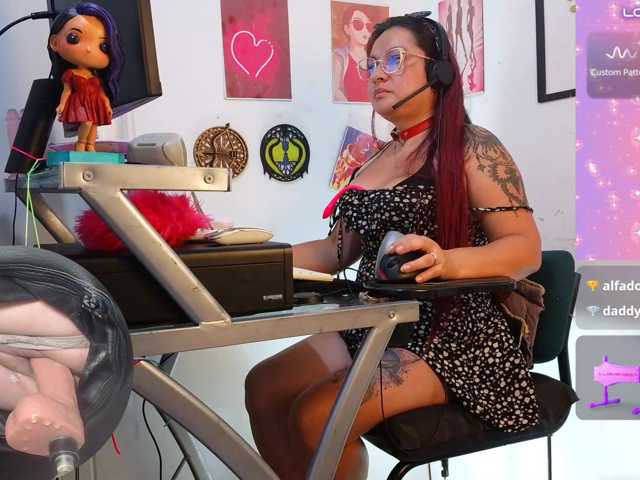 Leidydi223 live cam on BongaCams