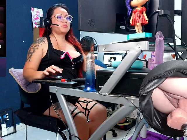 Leidydi223 live cam on BongaCams