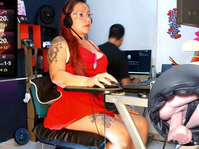 Leidydi223 live cam on BongaCams