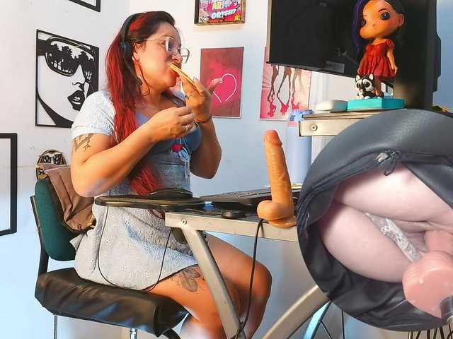 Leidydi223 live cam on BongaCams
