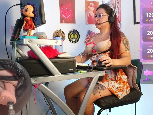 Leidydi223 live cam on BongaCams