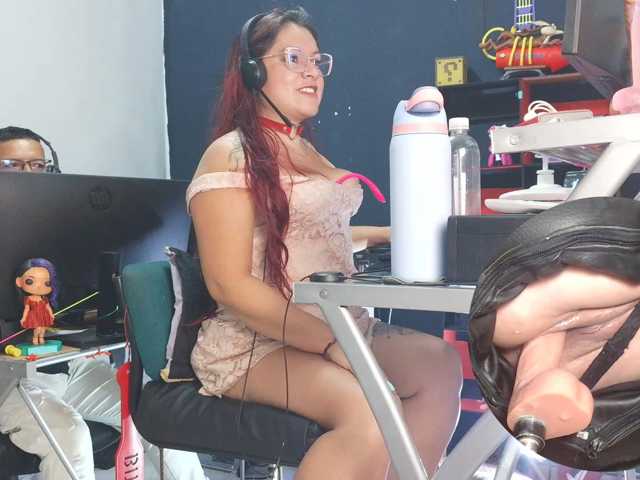 Leidydi223 live cam on BongaCams