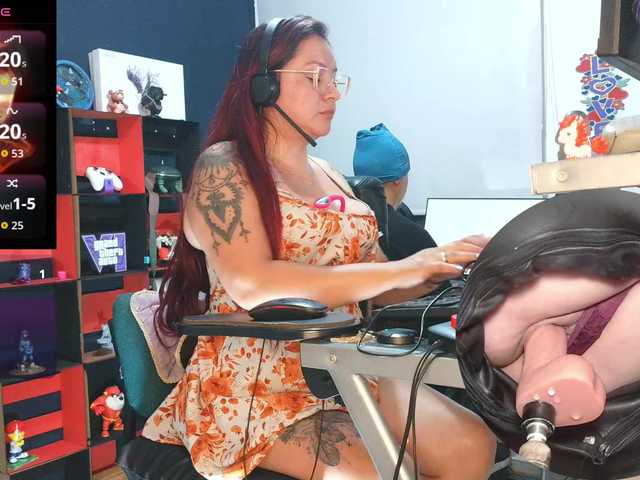 Leidydi223 live cam on BongaCams