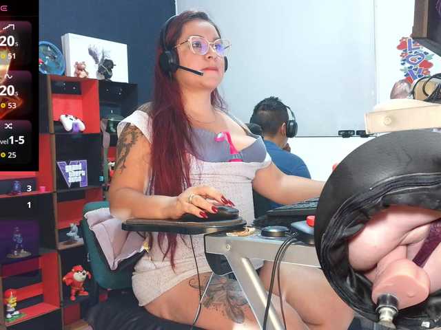 Leidydi223 — live couple cam