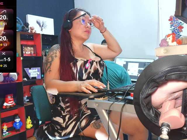 Leidydi223 live cam on BongaCams