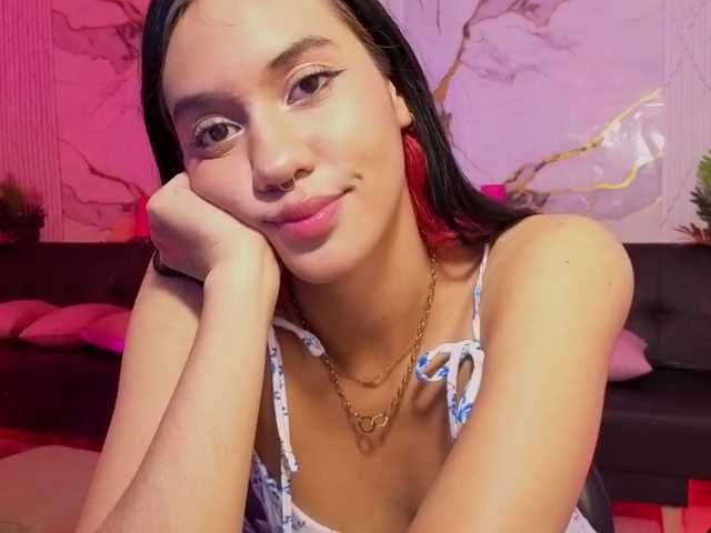 Artemiss-tay live cam on BongaCams