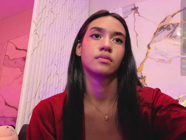 Artemiss-tay's BongaCams show and profile