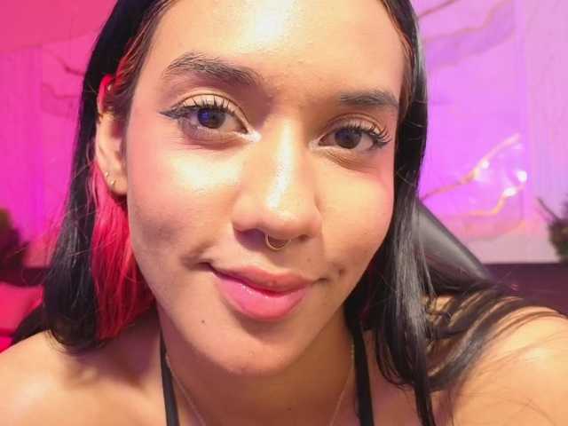 Artemiss-tay live cam on BongaCams
