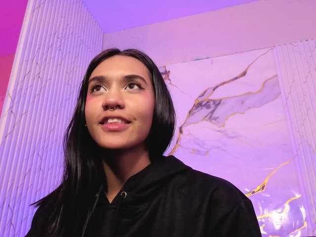 Artemiss-tay's BongaCams show and profile