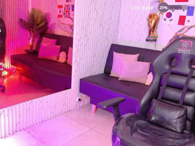 Artemiss-tay live cam on BongaCams