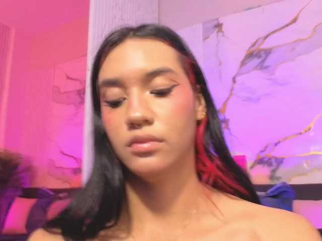 Artemiss-tay live cam preview