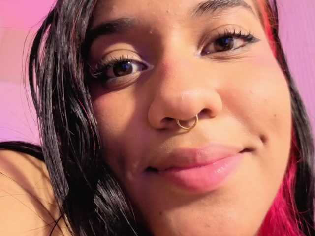 Artemiss-tay live cam