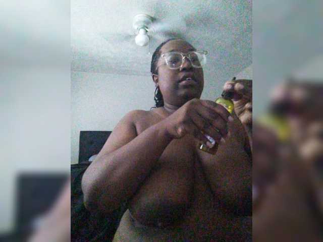 PiNK57CHEVY1 live cam on BongaCams