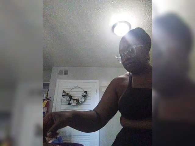 PiNK57CHEVY1 live cam on BongaCams