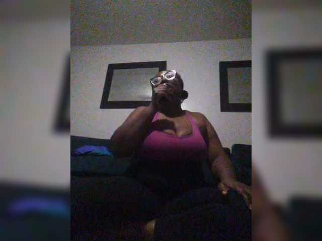 PiNK57CHEVY1 live cam on BongaCams