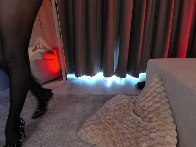 BabeInBlush live webcam show