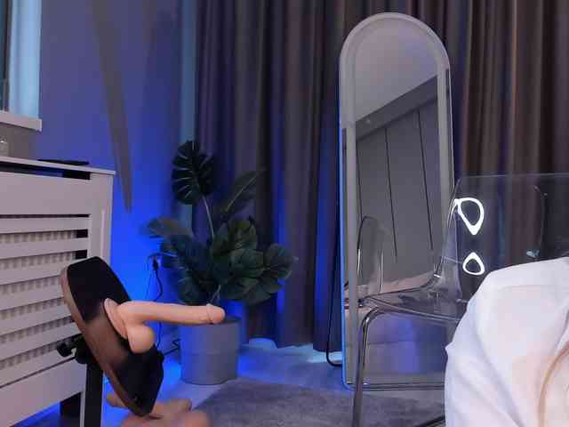 BabeInBlush webcam