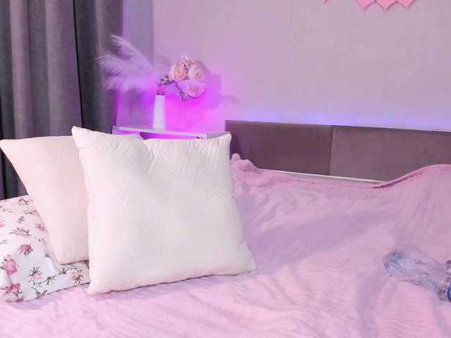 Sweeety-pie live cam on BongaCams