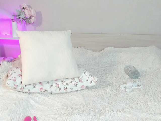 Sweeety-pie's BongaCams show and profile