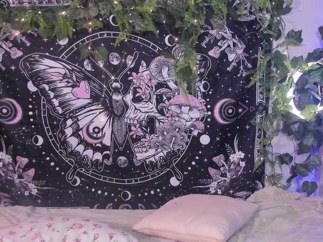 Sweeety-pie live cam on BongaCams