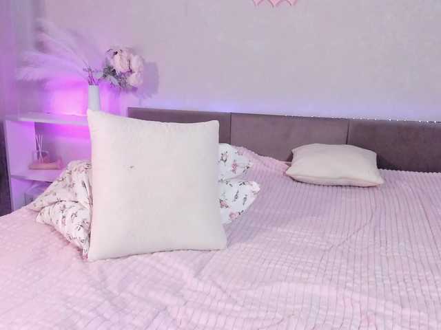 Sweeety-pie live cam on BongaCams