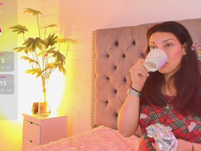 MashaPink live cam preview