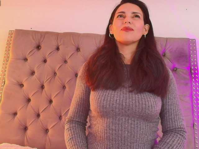 MashaPink live cam preview