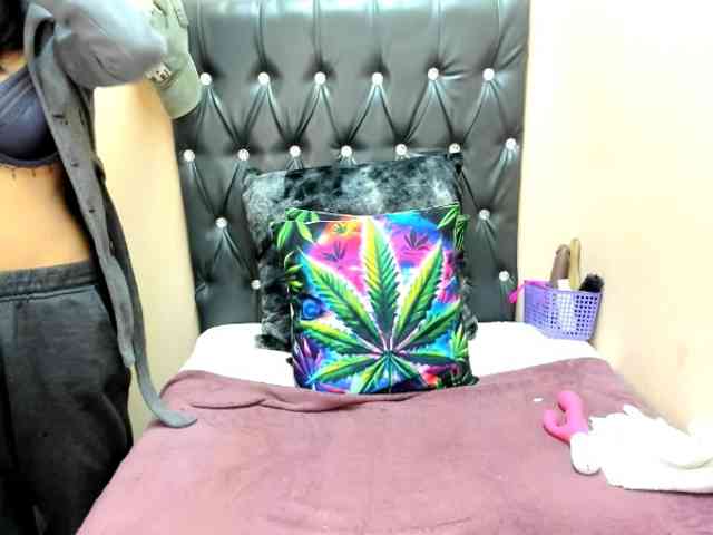 temptressqeen webcam