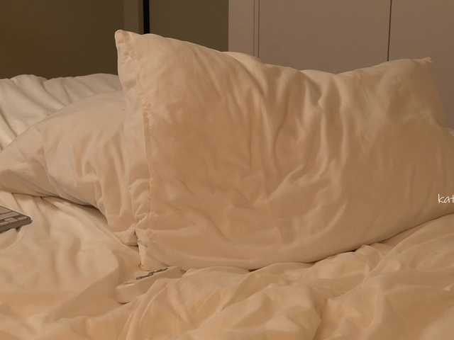 Kathariine live cam