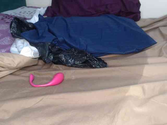 slikypearl webcam