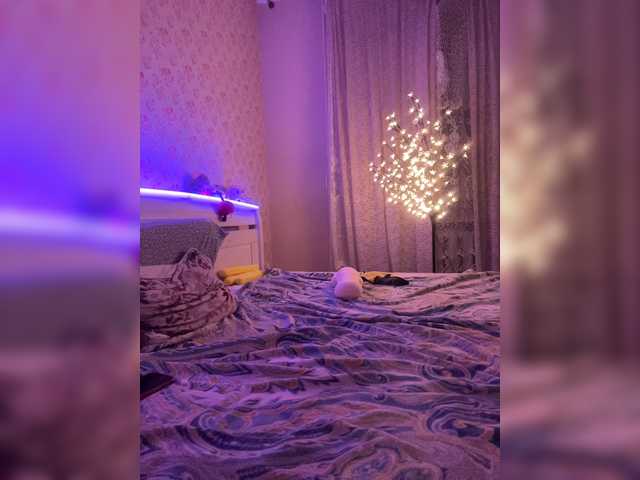 Vishenka69 live cam on BongaCams