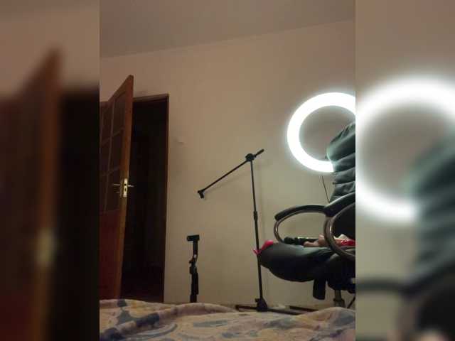 Vishenka69 live cam on BongaCams