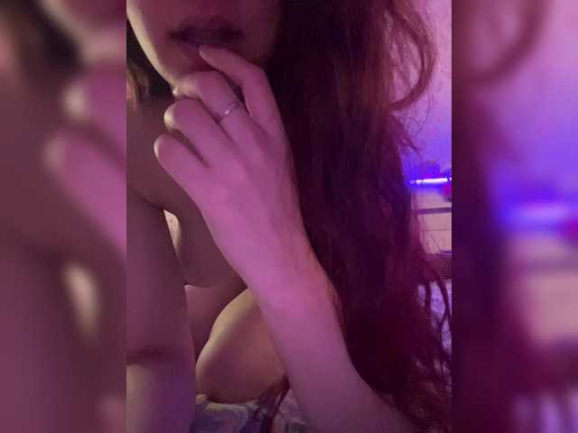 Vishenka69 live cam on BongaCams