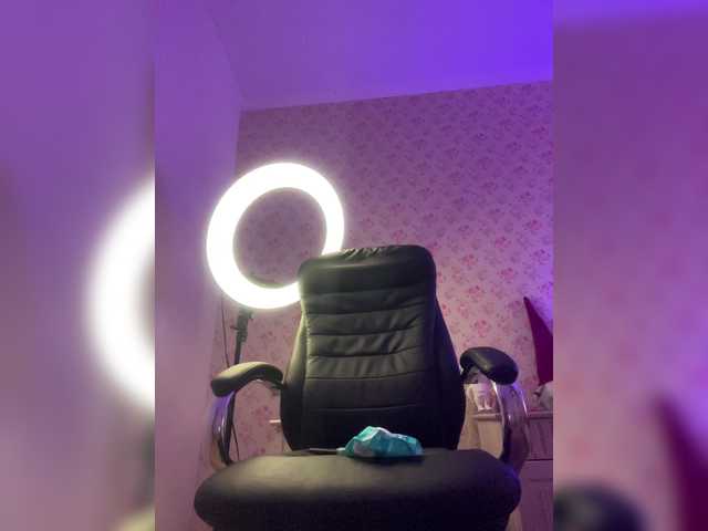 Vishenka69 live cam on BongaCams