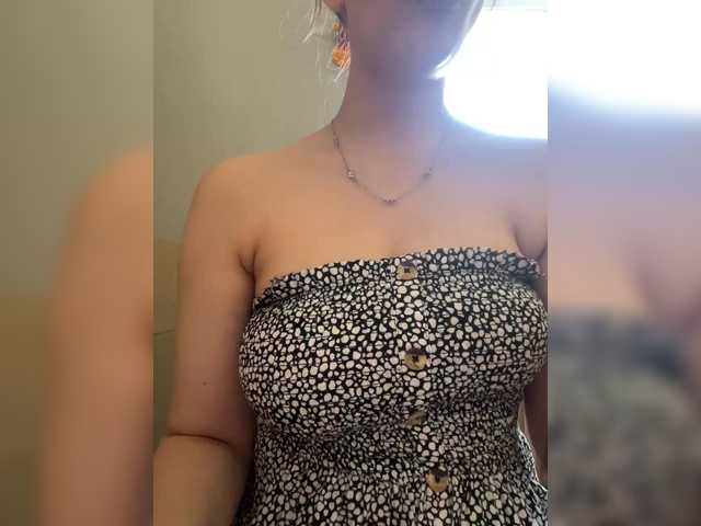 Vishenka69 live cam on BongaCams