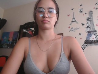 trianabell Porn Show