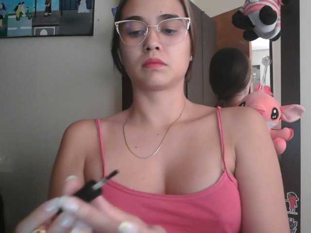 trianabell live cam on BongaCams