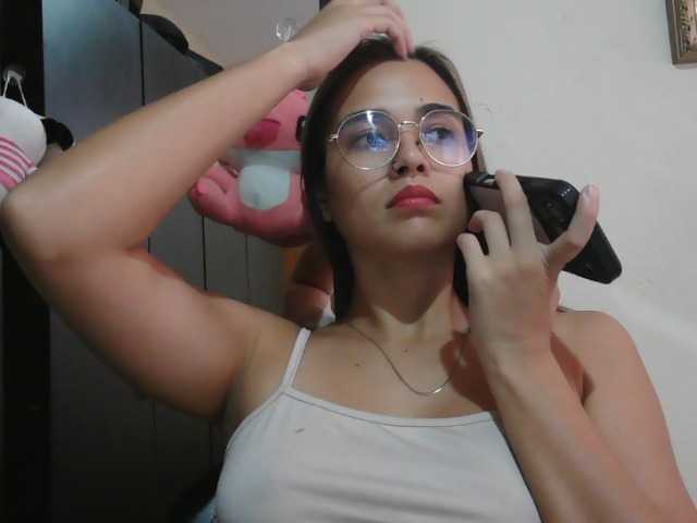 trianabell live cam on BongaCams